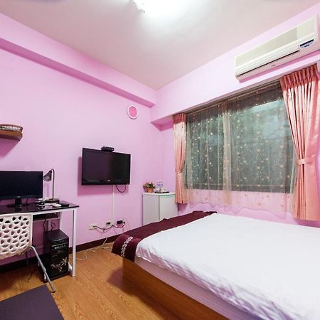 تايتشونغ Fengjia Qing Su Homestay المظهر الخارجي الصورة