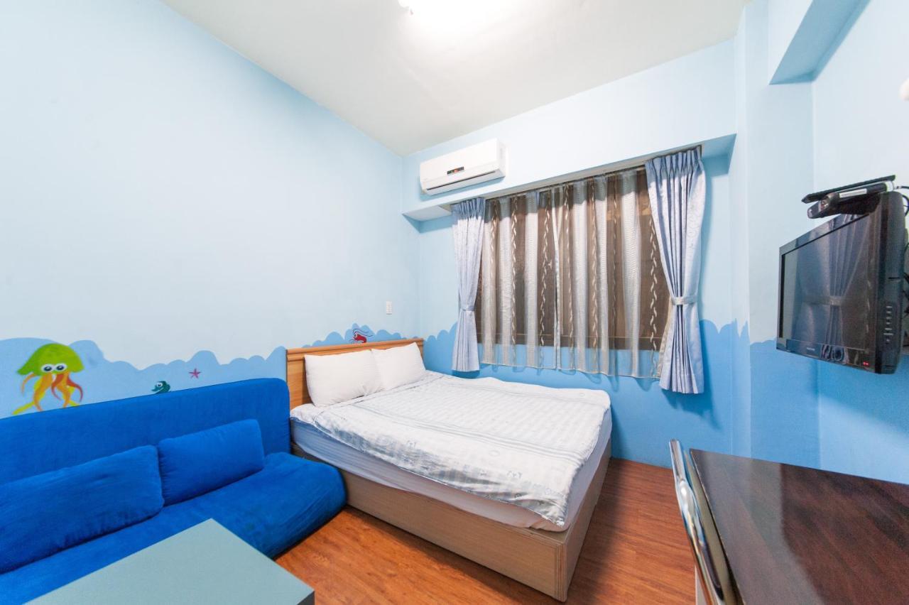 تايتشونغ Fengjia Qing Su Homestay المظهر الخارجي الصورة